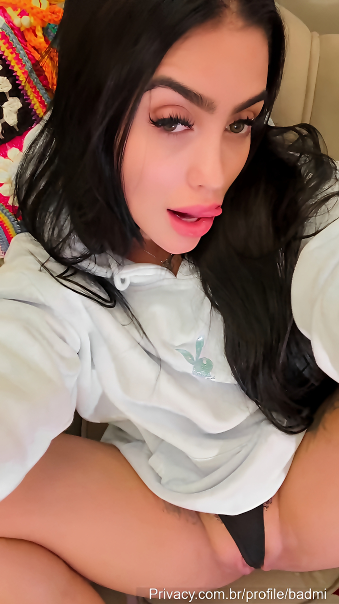 MC Mirella Leaked Pics