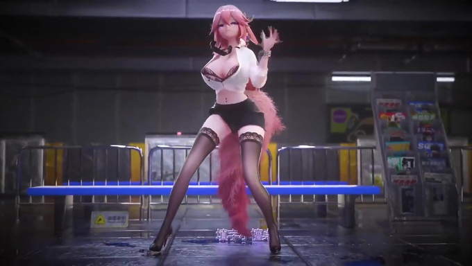 Cutie Shows Her Dance Moves In A Train Station