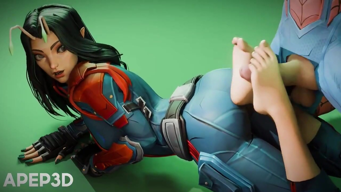 Mantis Jerks Off A Dick Using Her Feet