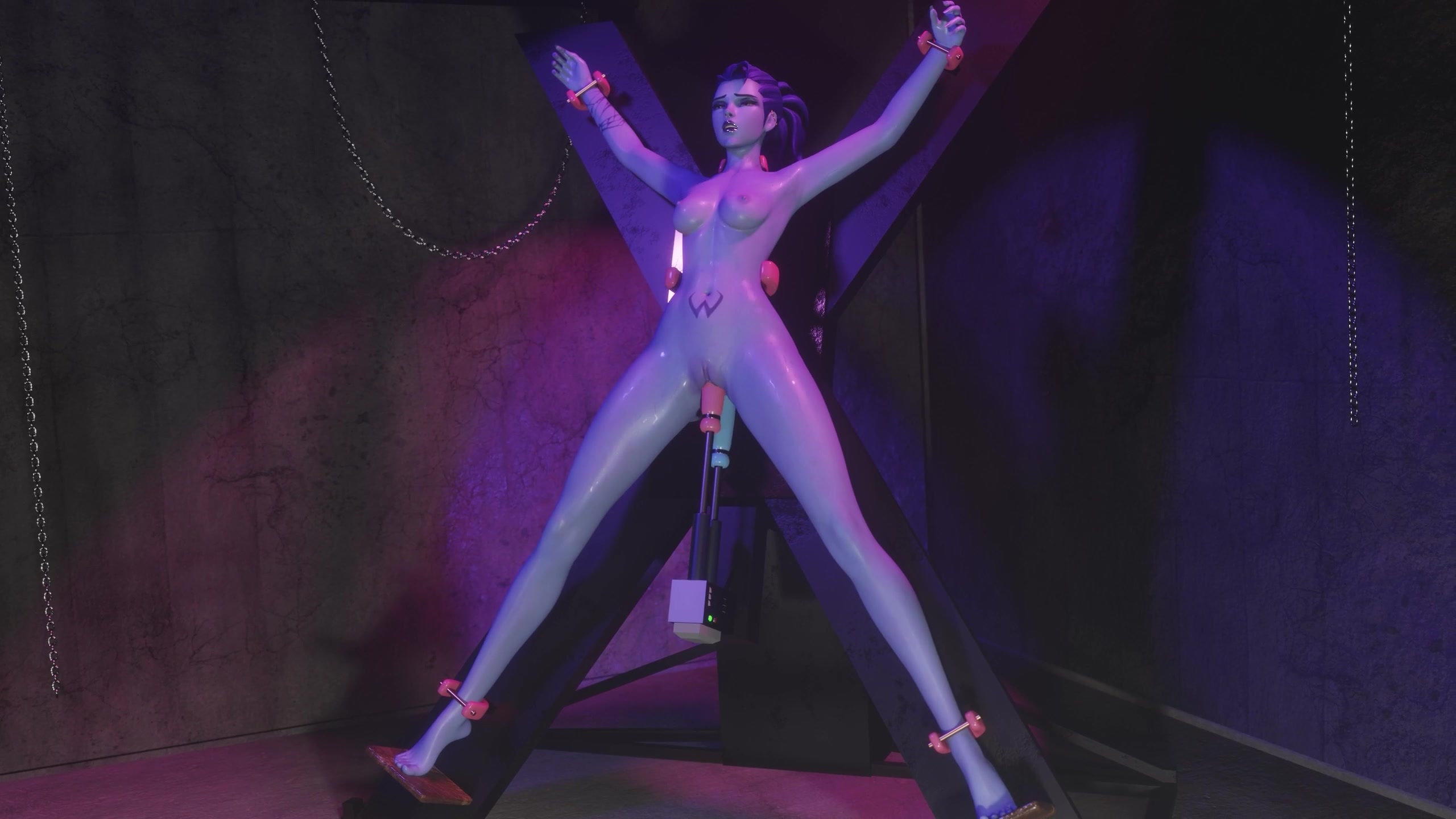 Widowmaker Uses The Wooden Horse And Takes Double Penetration From The Machine